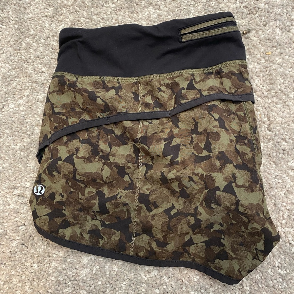 Lululemon speed shorts size 10, green black, like new.